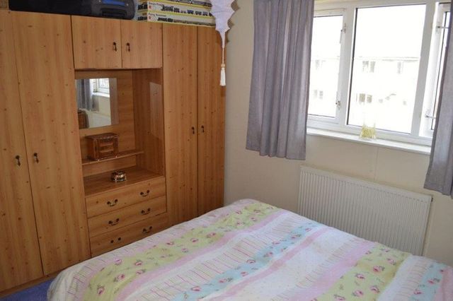  Image of 3 bedroom Semi-Detached house for sale in Gleneagles Crescent New Holland Barrow-upon-Humber DN19 at Gleneagles Crescent  New Holland, DN19 7TL