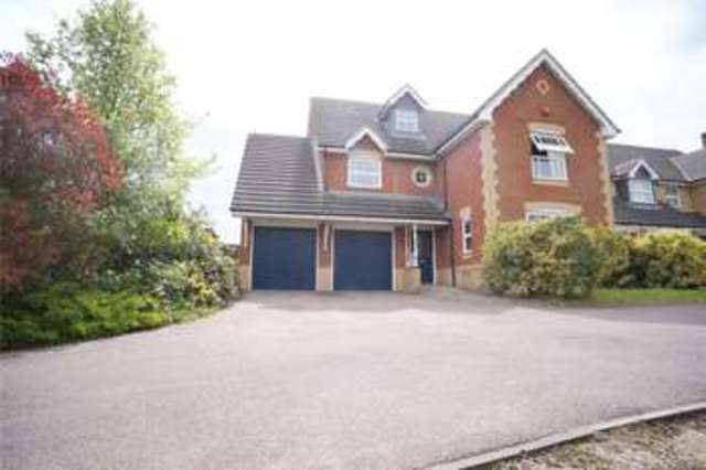  Image of 5 bedroom Detached house for sale in Grant Road Wainscott Rochester ME3 at Wainscott Rochester Wainscott, ME3 8EE