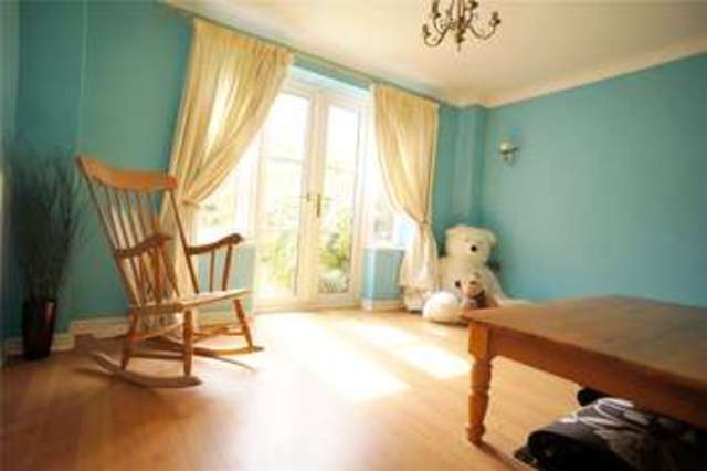  Image of 5 bedroom Detached house for sale in Grant Road Wainscott Rochester ME3 at Wainscott Rochester Wainscott, ME3 8EE