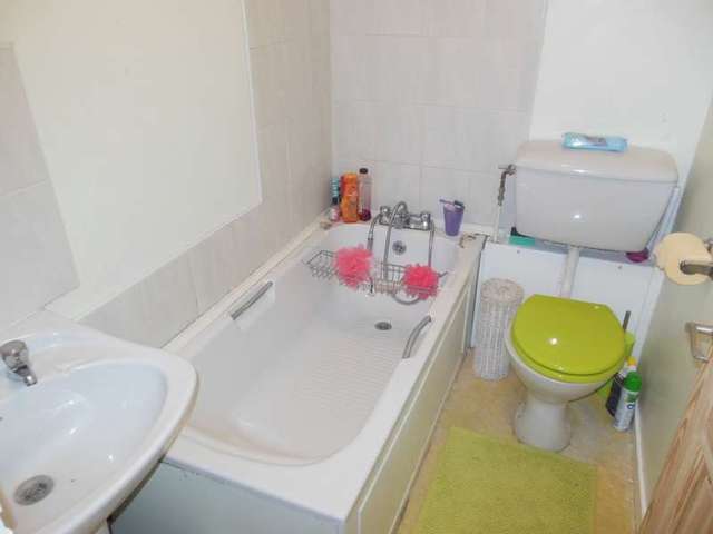  Image of 1 bedroom Flat to rent in Grenville Close Walsall WS2 at Walsall, WS2 0NU