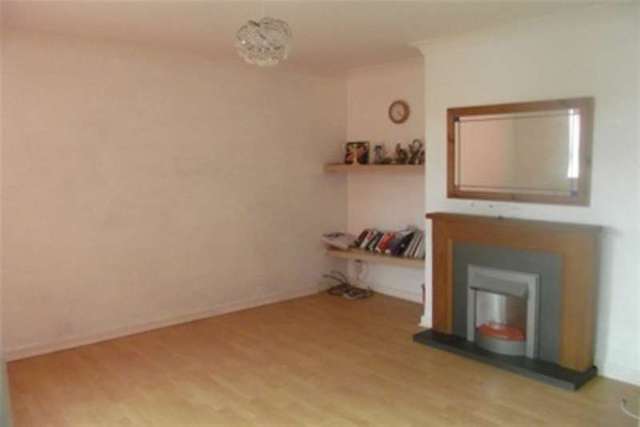  Image of 3 bedroom Terraced house to rent in Grosvenor Road Walkden Manchester M28 at Manchester, M28 3RN
