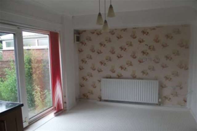  Image of 3 bedroom Terraced house to rent in Grosvenor Road Walkden Manchester M28 at Manchester, M28 3RN