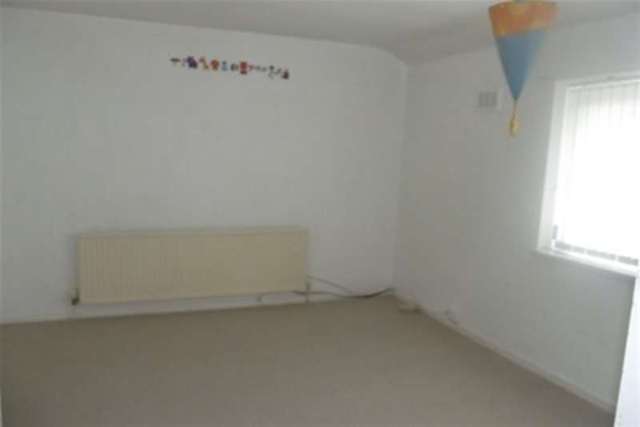 Image of 3 bedroom Terraced house to rent in Grosvenor Road Walkden Manchester M28 at Manchester, M28 3RN