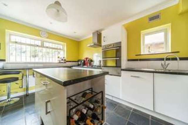  Image of 4 bedroom Detached house for sale in Hadlow Road Tonbridge TN9 at Hadlow Road  Tonbridge, TN9 1QE