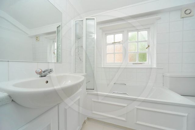  Image of 3 bedroom Detached house to rent in Hamilton Close London NW8 at Hamilton Close St Johns Wood Lisson Grove, NW8 8QY