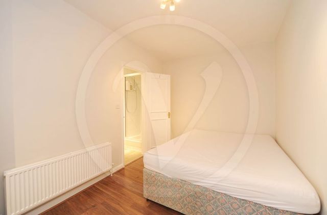  Image of 3 bedroom Detached house to rent in Hamilton Close London NW8 at Hamilton Close St Johns Wood Lisson Grove, NW8 8QY