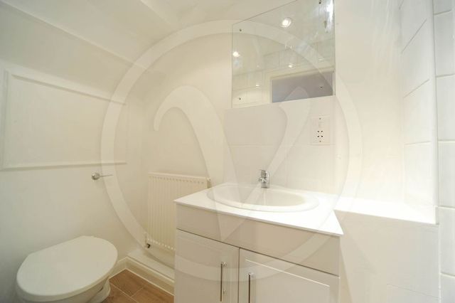  Image of 3 bedroom Detached house to rent in Hamilton Close London NW8 at Hamilton Close St Johns Wood Lisson Grove, NW8 8QY