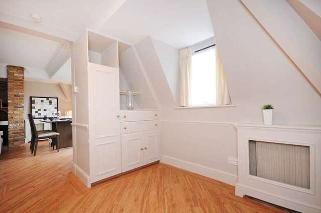  Image of 2 bedroom Apartment to rent in Fitzjohns Avenue London NW3 at Fitzjohn`s Avenue Hampstead London, NW3 6PH
