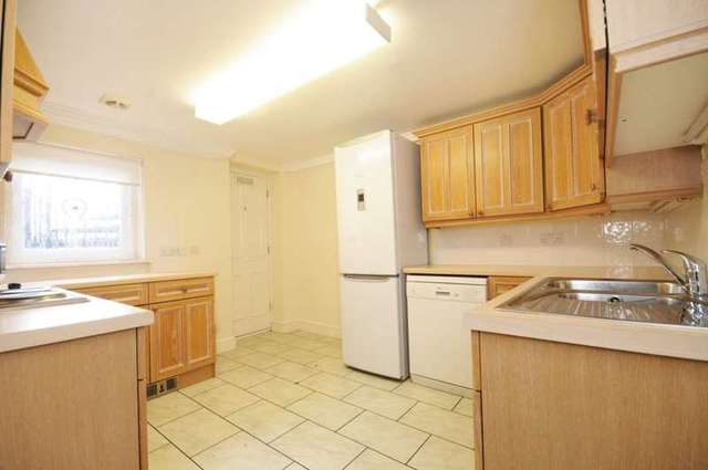  Image of 2 bedroom Apartment to rent in Fitzjohns Avenue London NW3 at Fitzjohn`s Avenue Hampstead London, NW3 6PH