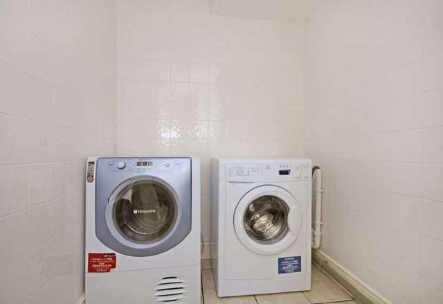  Image of 2 bedroom Apartment to rent in Fitzjohns Avenue London NW3 at Fitzjohn`s Avenue Hampstead London, NW3 6PH