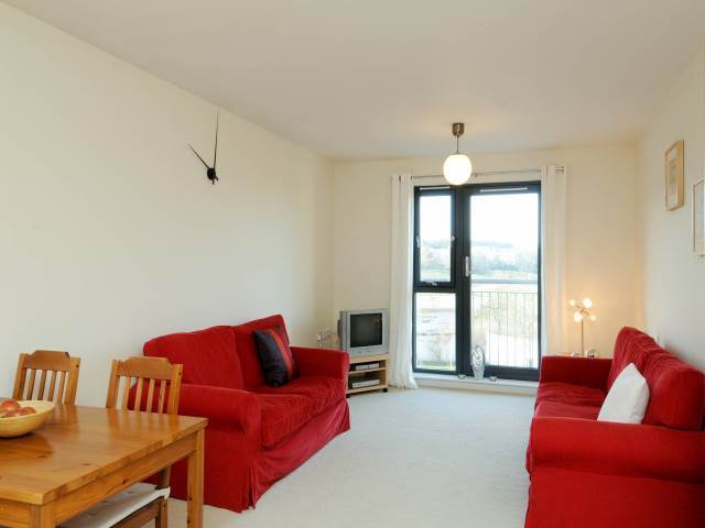  Image of 2 bedroom Flat to rent in Harvesters Place Edinburgh EH14 at Wester Hailes Edinburgh Edinburgh, EH14 3JL