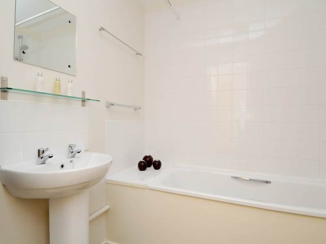  Image of 2 bedroom Flat to rent in Harvesters Place Edinburgh EH14 at Wester Hailes Edinburgh Edinburgh, EH14 3JL