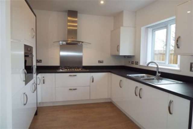  Image of 4 bedroom Detached house to rent in Harvey Avenue Durham DH1 at Durham, DH1 5ZG