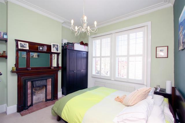  Image of 1 bedroom Property to rent in Haslemere Road London N8 at Crouch End, N8 9RB