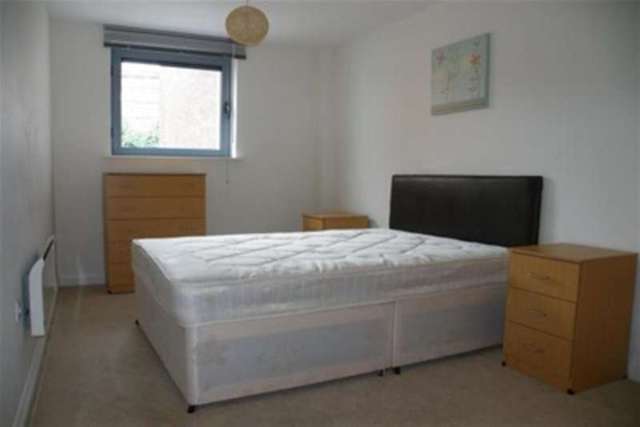  Image of 2 bedroom Flat to rent in Canal Street Nottingham NG1 at Nottingham, NG1 7HD