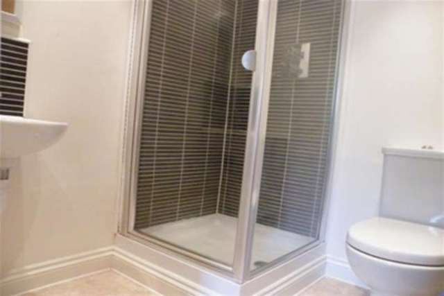  Image of 2 bedroom Flat to rent in Canal Street Nottingham NG1 at Nottingham, NG1 7HD