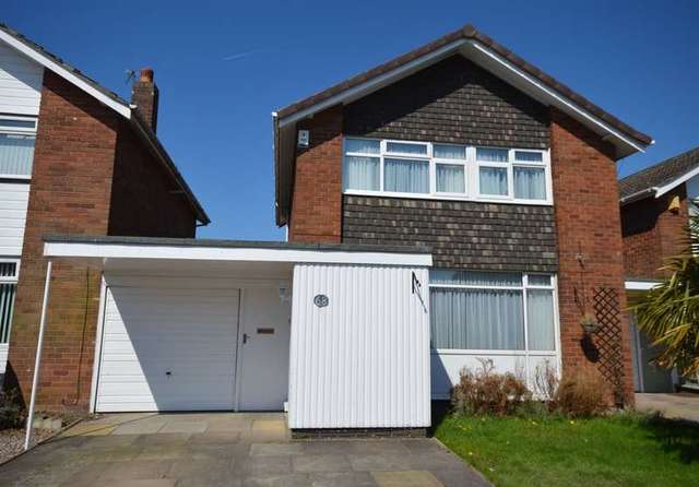  Image of 3 bedroom Semi-Detached house to rent in Henley Avenue Cheadle Hulme Cheadle SK8 at Cheadle Hulme Cheadle Cheadle Hulme, SK8 6DE