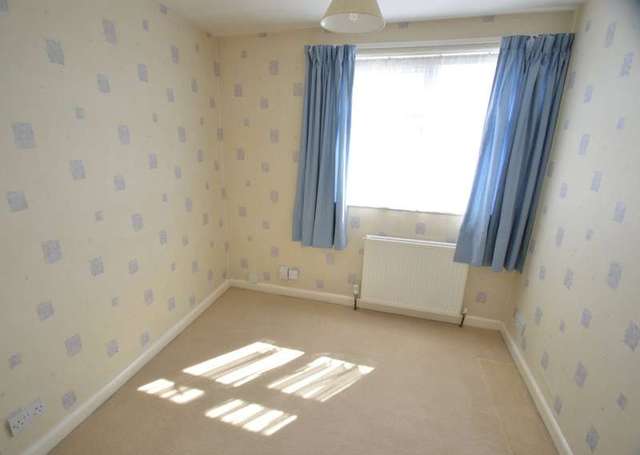  Image of 3 bedroom Semi-Detached house to rent in Henley Avenue Cheadle Hulme Cheadle SK8 at Cheadle Hulme Cheadle Cheadle Hulme, SK8 6DE