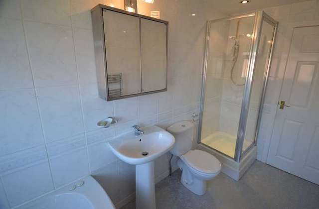  Image of 3 bedroom Semi-Detached house to rent in Henley Avenue Cheadle Hulme Cheadle SK8 at Cheadle Hulme Cheadle Cheadle Hulme, SK8 6DE