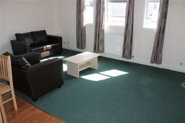  Image of 1 bedroom Flat to rent in High Street Hounslow TW3 at Hounslow, TW3 1BQ