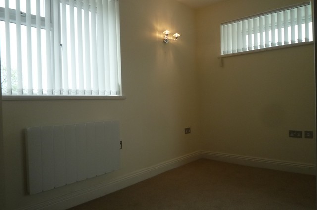  Image of 1 bedroom Flat to rent in High Street Southampton SO14 at 134-135 High Street  Southampton, SO14 2BR