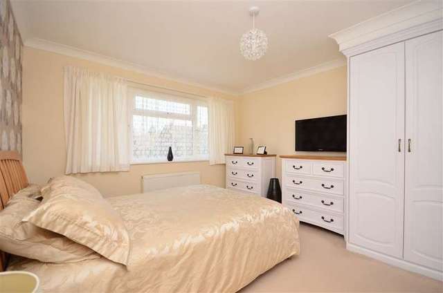  Image of 3 bedroom Bungalow for sale in Hillbrow Avenue Herne Bay CT6 at Herne Herne Bay Herne Bay, CT6 7DY