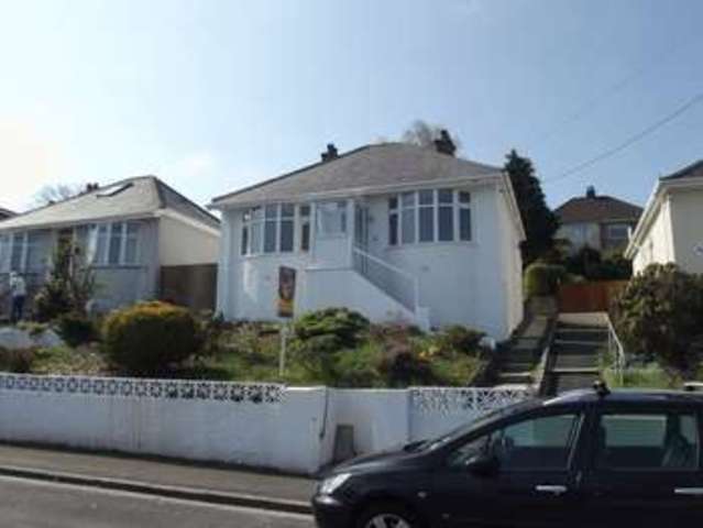  Image of 3 bedroom Detached house to rent in Hillside Road Saltash PL12 at Hillside Road  Saltash, PL12 6EX