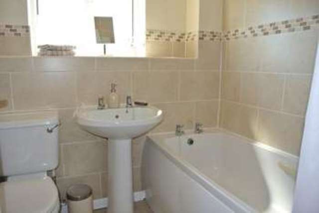  Image of 3 bedroom Semi-Detached house for sale in Holly Close Grantham NG31 at Holly Close  Grantham, NG31 7GU