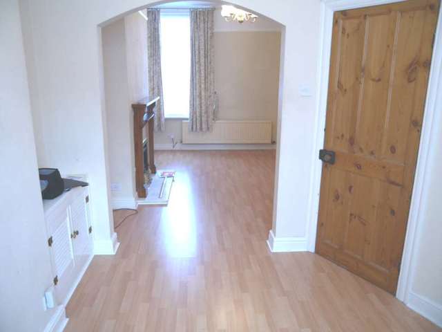  Image of 2 bedroom Terraced house to rent in Horton Road Fallowfield Manchester M14 at Horton Road Fallowfield Manchester, M14 7GD