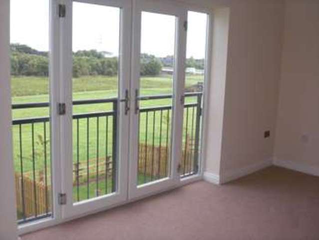  Image of 3 bedroom Detached house to rent in Howdenclough Road Morley Leeds LS27 at Howdenclough Road Morley Leeds, LS27 0LP