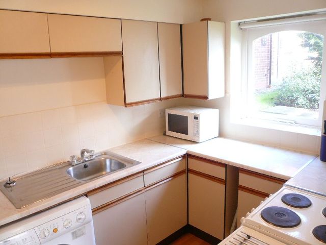  Image of 1 bedroom Detached house to rent in Humphrey Middlemore Drive Harborne Birmingham B17 at Birmingham, B17 0JJ