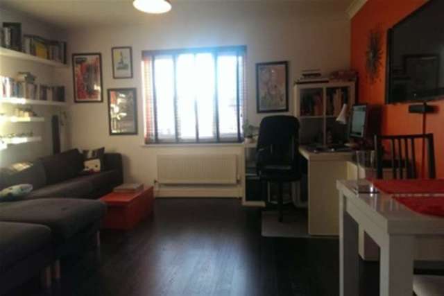  Image of 1 bedroom Flat to rent in Isabella Place Kingston upon Thames KT2 at Kingston upon Thames, KT2 5PB