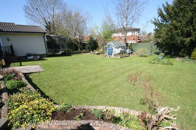  Image of 3 bedroom Semi-Detached house for sale in Keens Close High Wycombe HP13 at Keens Close  High Wycombe, HP13 6TP