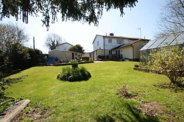  Image of 3 bedroom Semi-Detached house for sale in Keens Close High Wycombe HP13 at Keens Close  High Wycombe, HP13 6TP