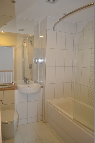  Image of 3 bedroom Terraced house to rent in Millhaven Close Chadwell Heath Romford RM6 at Kibble Close  Chadwell Heath, RM6 4PW