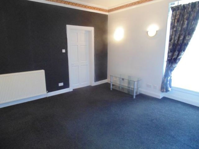  Image of 2 bedroom Flat to rent in Kilmacolm Road Bridge of Weir PA11 at Bridge of Weir Bridge of Weir Renfrewshire, PA11 3PU