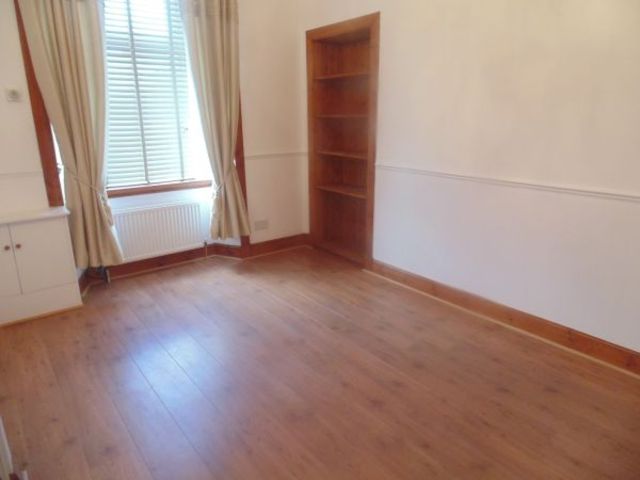  Image of 2 bedroom Flat to rent in Kilmacolm Road Bridge of Weir PA11 at Bridge of Weir Bridge of Weir Renfrewshire, PA11 3PU