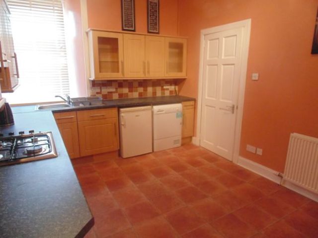  Image of 2 bedroom Flat to rent in Kilmacolm Road Bridge of Weir PA11 at Bridge of Weir Bridge of Weir Renfrewshire, PA11 3PU