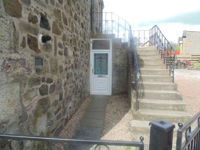  Image of 2 bedroom Flat to rent in Kilmacolm Road Bridge of Weir PA11 at Bridge of Weir Bridge of Weir Renfrewshire, PA11 3PU