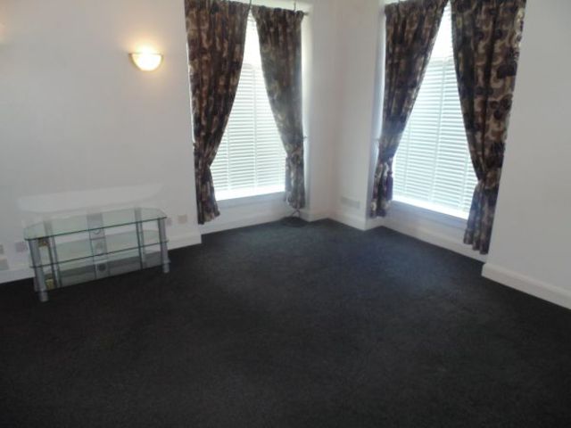  Image of 2 bedroom Flat to rent in Kilmacolm Road Bridge of Weir PA11 at Bridge of Weir Bridge of Weir Renfrewshire, PA11 3PU