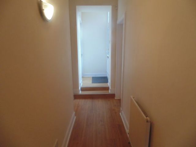  Image of 2 bedroom Flat to rent in Kilmacolm Road Bridge of Weir PA11 at Bridge of Weir Bridge of Weir Renfrewshire, PA11 3PU