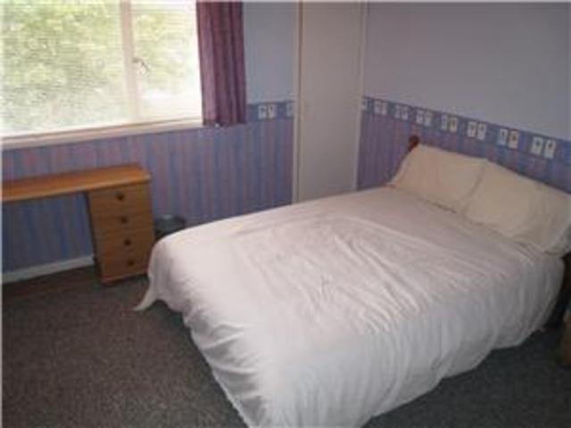  Image of 2 bedroom Flat to rent in Kinnell Path Glasgow G52 at Cardonald Glasgow Glasgow, G52 3RN