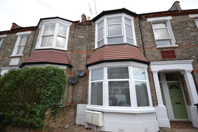  Image of 2 bedroom Property to rent in Kitchener Road London N2 at East Finchley, N2 8AS