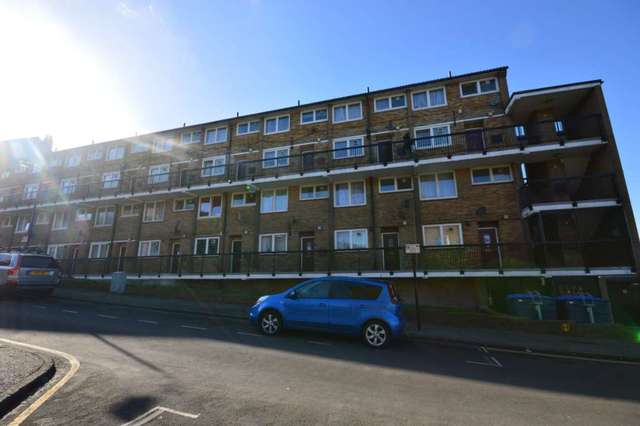  Image of 2 bedroom Maisonette for sale in Knee Hill Crescent London SE2 at Knee Hill Crescent Abbey Wood London, SE2 0YL