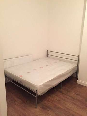  Image of 1 bedroom House Share to rent in Liverpool Road Eccles Manchester M30 at Liverpool Road  Eccles, M30 7BY