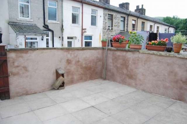  Image of 2 bedroom Terraced house to rent in Laund Street Rawtenstall Rossendale BB4 at LAUND STREET RAWTENSTALL ROSSENDALE, BB4 8JA