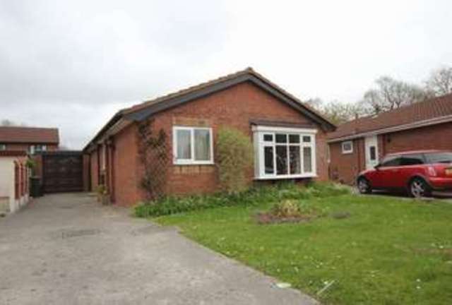  Image of 3 bedroom Detached house for sale in Linden Close Great Sutton Ellesmere Port CH66 at Linden Close  Great Sutton, CH66 2XP