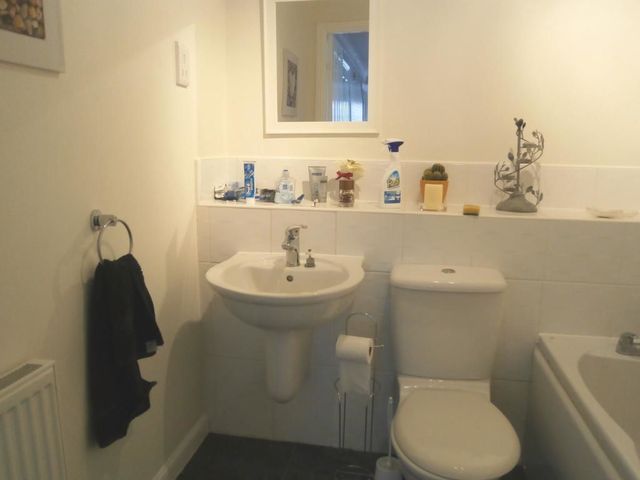  Image of 2 bedroom Flat to rent in Lodeneia Park Dalkeith EH22 at Dalkeith MidLothian MidLothian, EH22 2AW