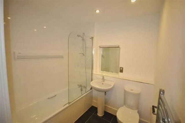  Image of 2 bedroom Flat to rent in Loudoun Road London NW8 at Loudoun Road St Johns Wood St John