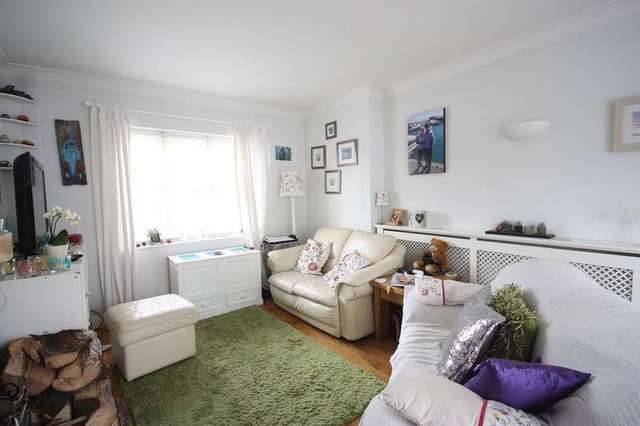  Image of 2 bedroom Maisonette for sale in Luddington Road Stratford-upon-Avon CV37 at Luddington Road  Luddington, CV37 9SQ